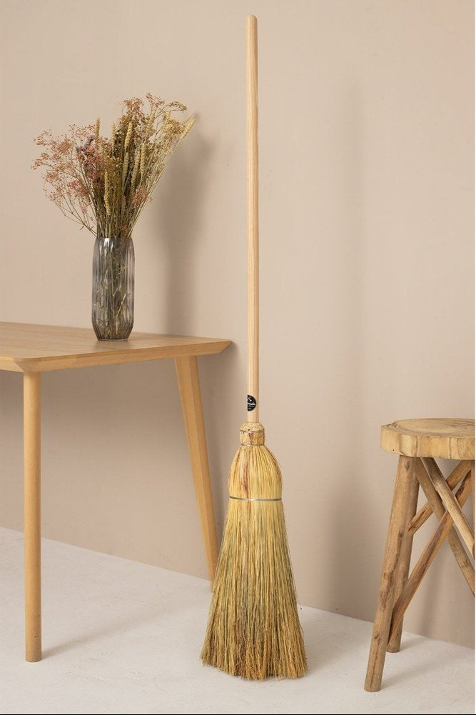 Escobade Bruja para adultos, mide 160 cm Se mantiene sola de pie - Mendi